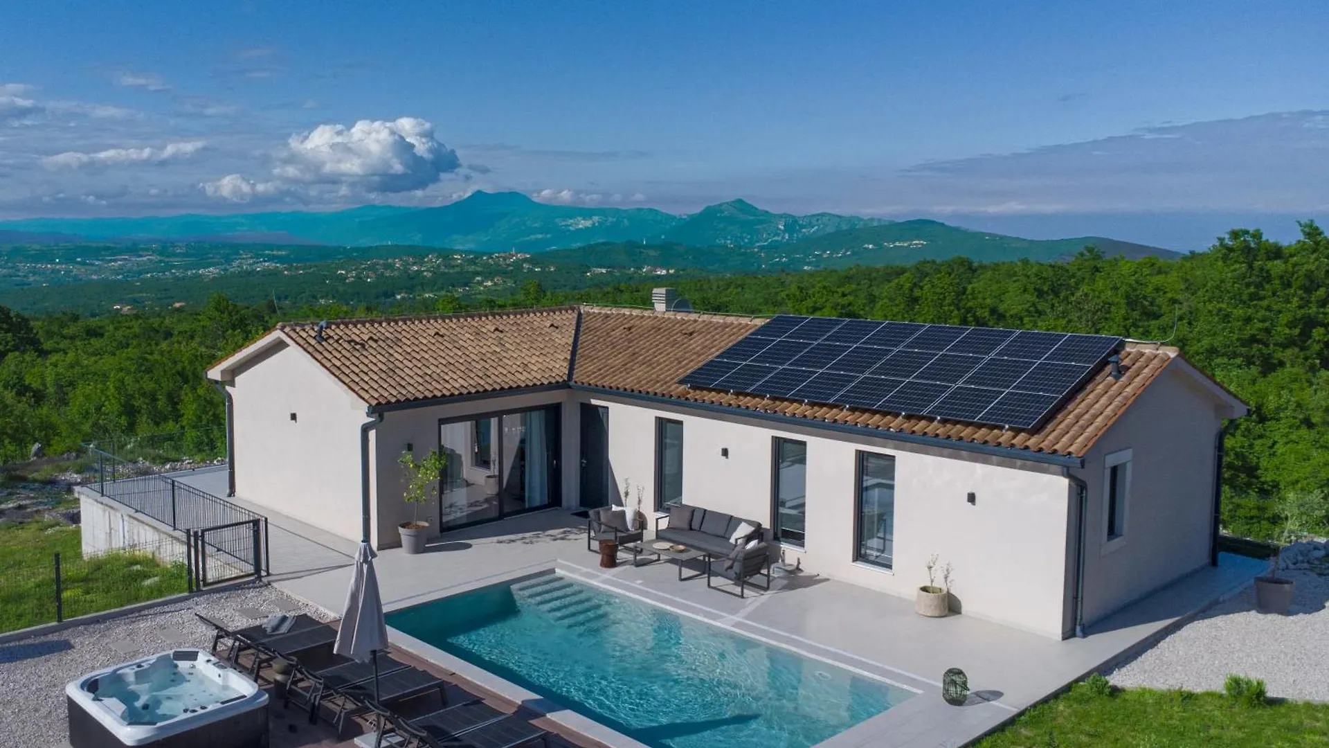 Villa Tonka With Jacuzzi Sauna And Private Pool Labin